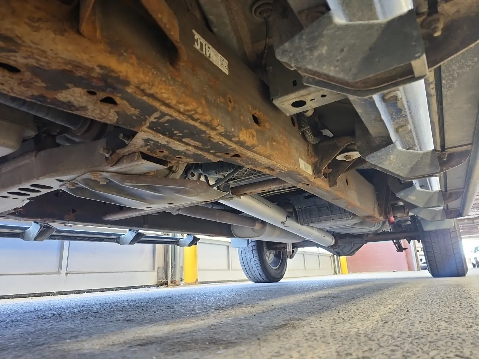 Undercarriage - Driver Photo
