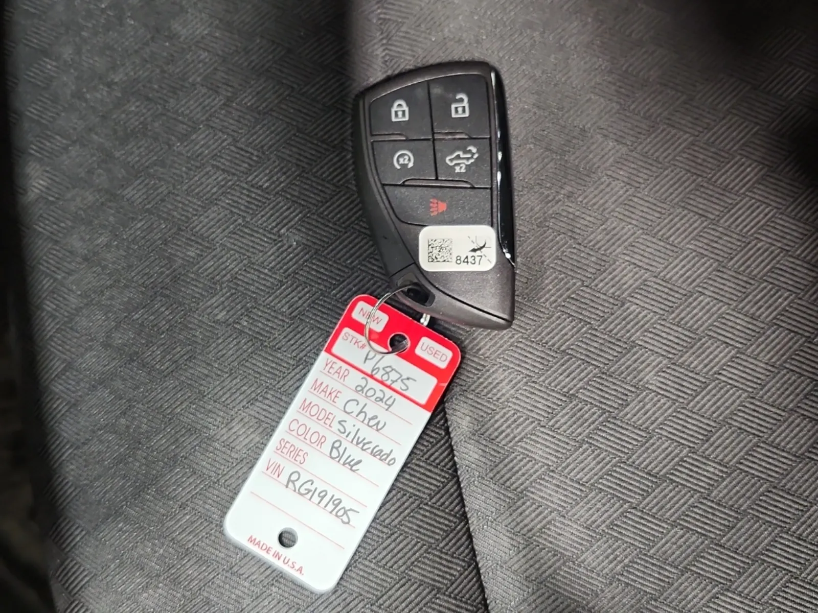 Keys/Fobs/Manual Photo