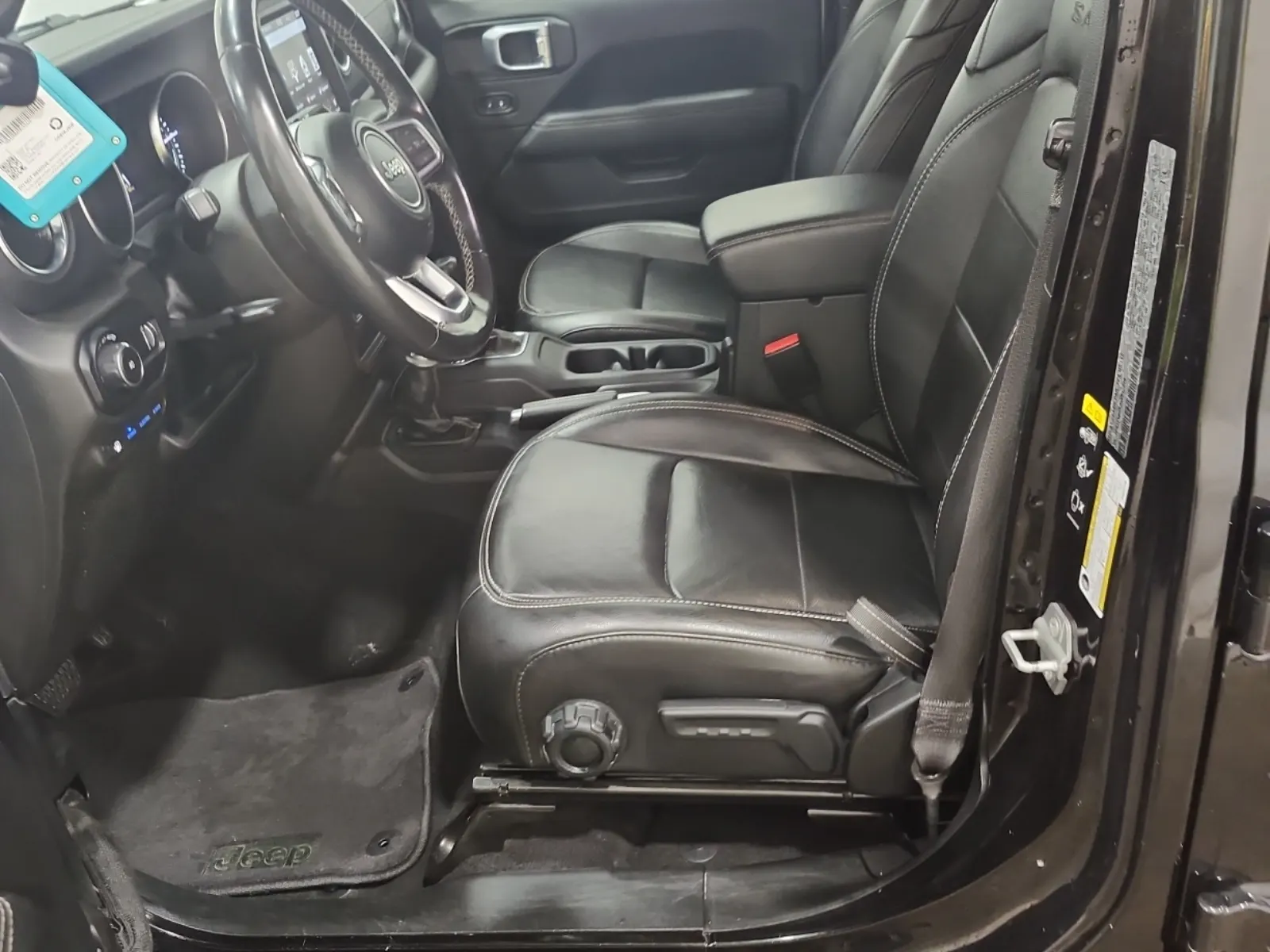 Front Interior Photo