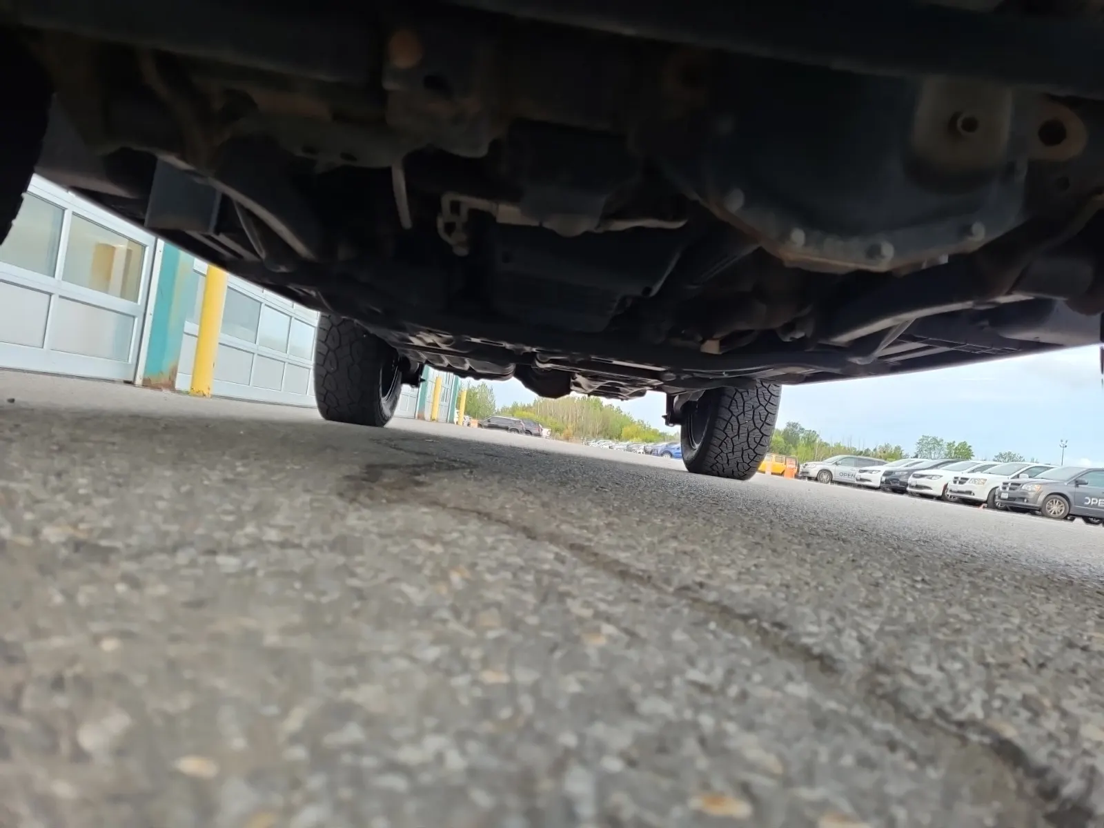 Undercarriage - Front Photo