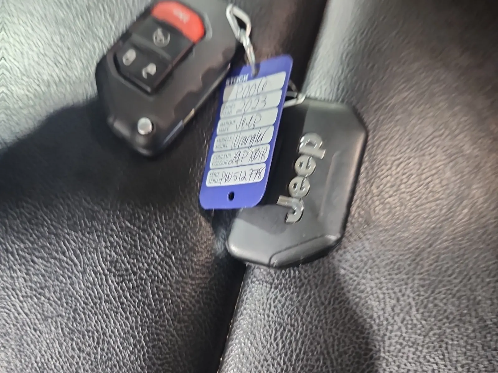 Keys/Fobs/Manual Photo