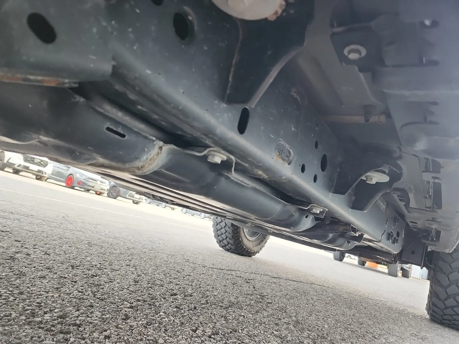 Undercarriage - Passenger Photo