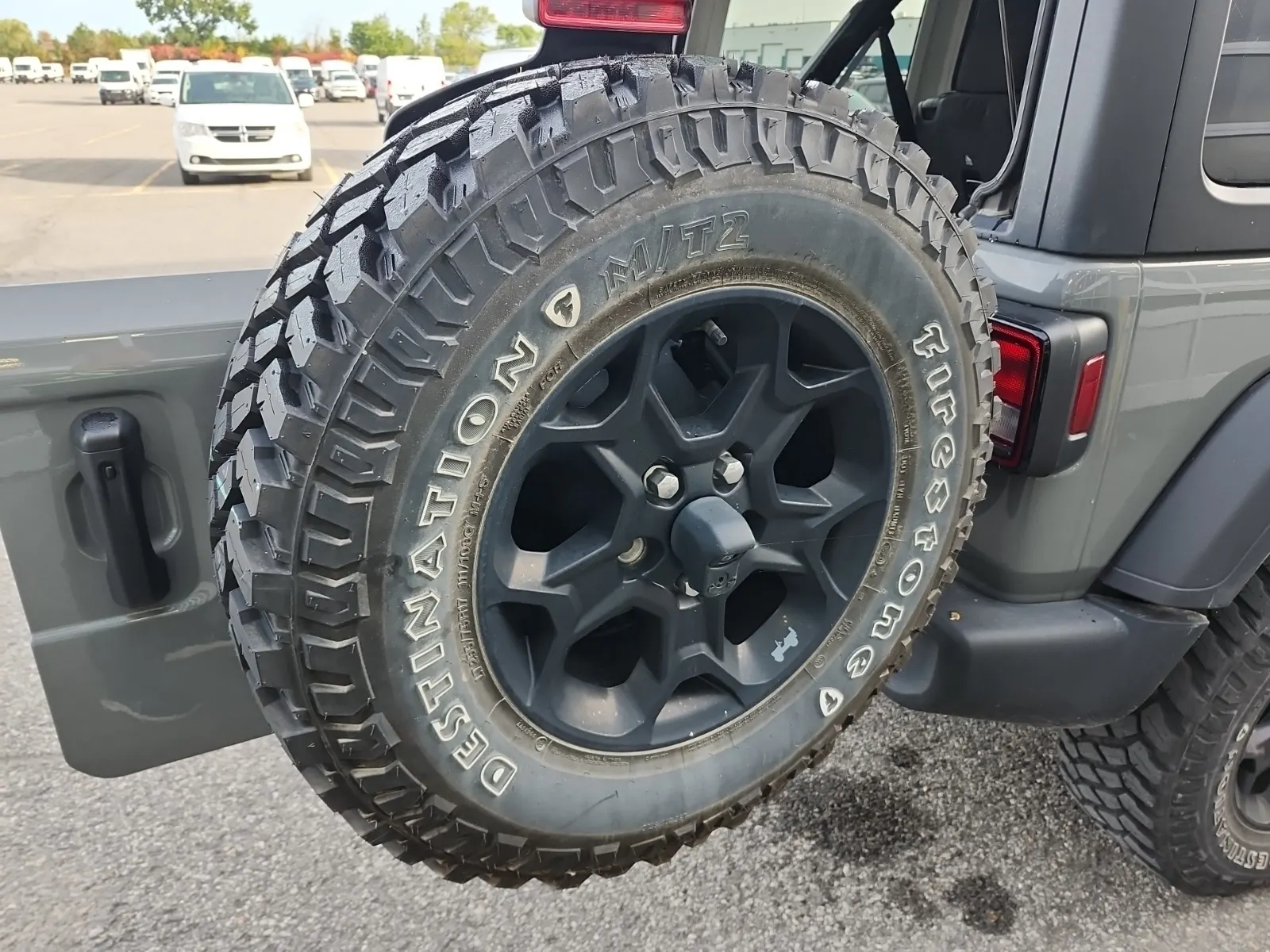 Spare Tire & Wheel Photo