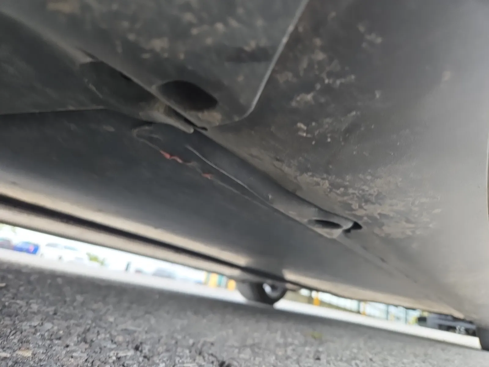 Undercarriage - Driver Photo