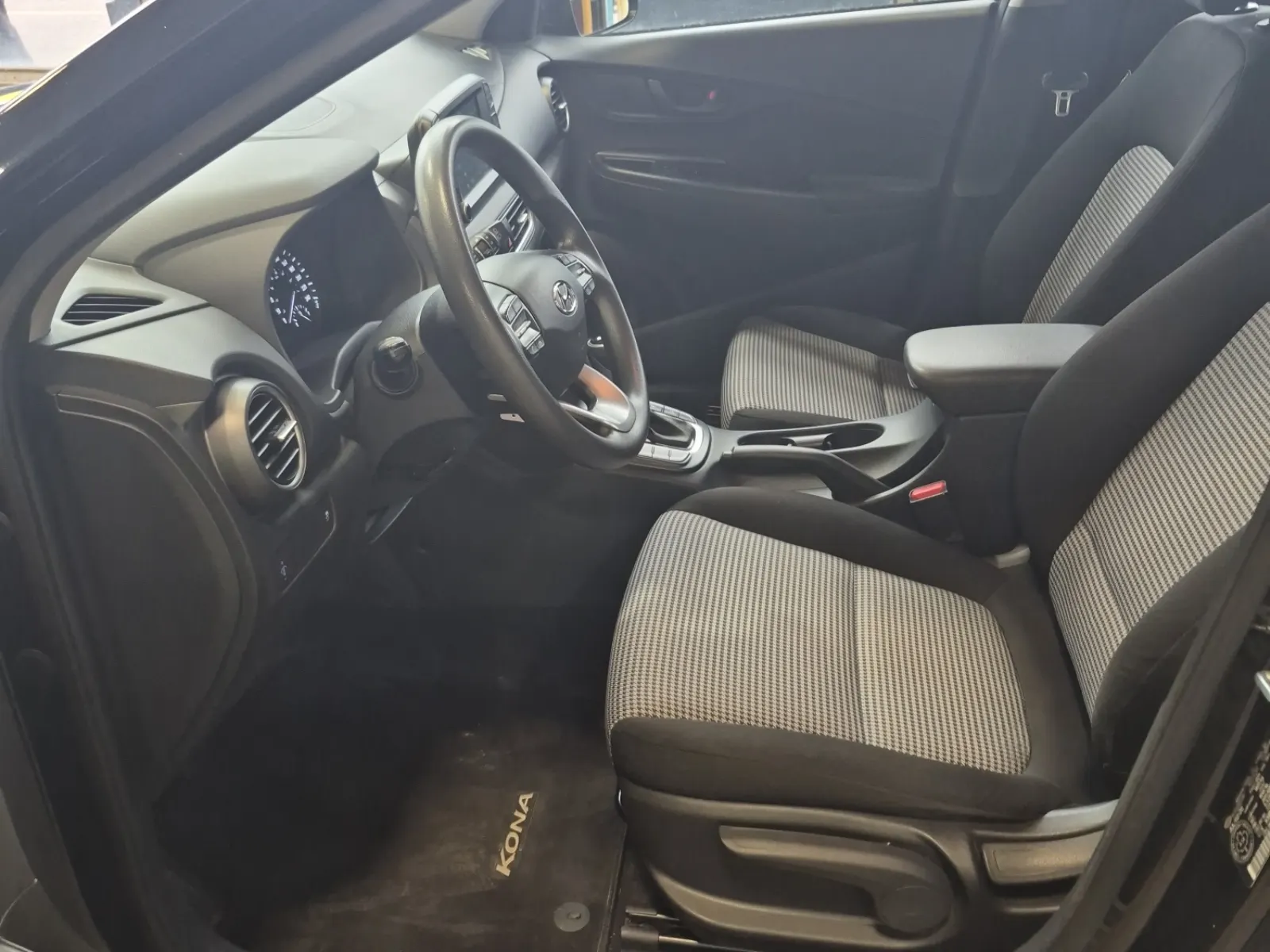 Front Interior Photo