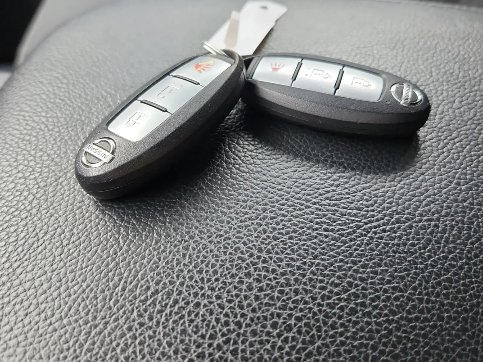 Keys/Fobs/Manual Photo
