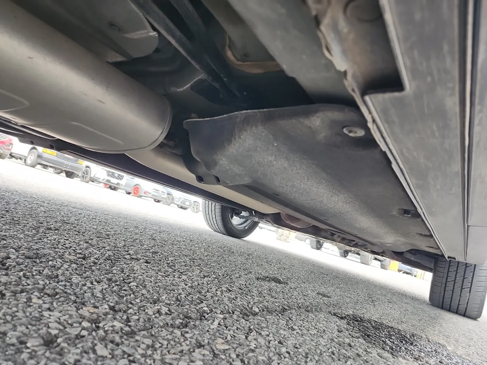 Undercarriage - Passenger Photo