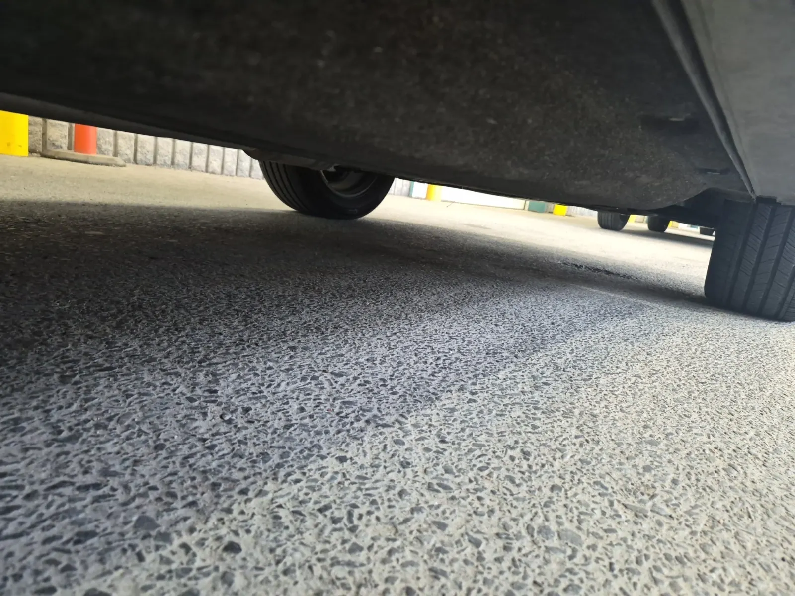 Undercarriage - Passenger Photo