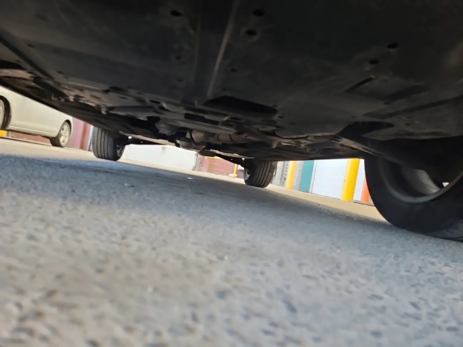Undercarriage - Front Photo