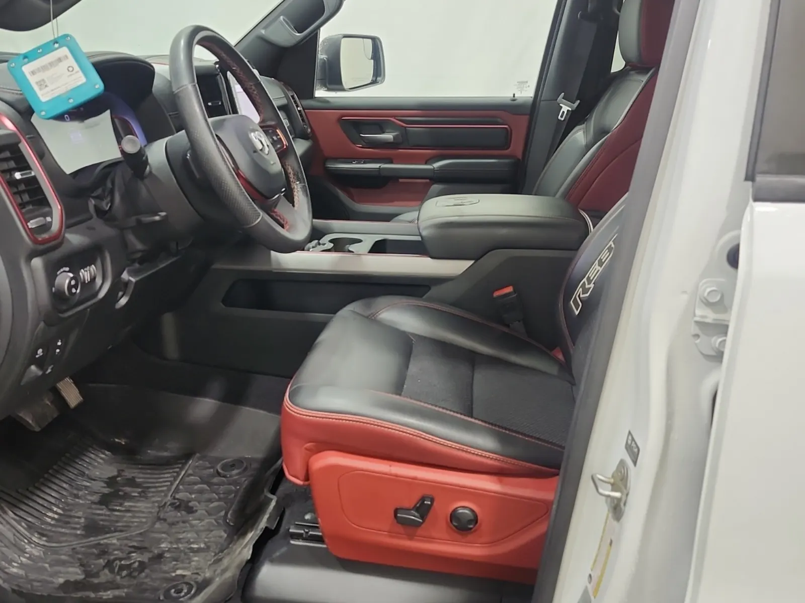 Front Interior Photo