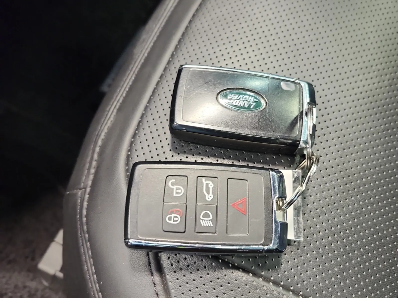 Keys/Fobs/Manual Photo