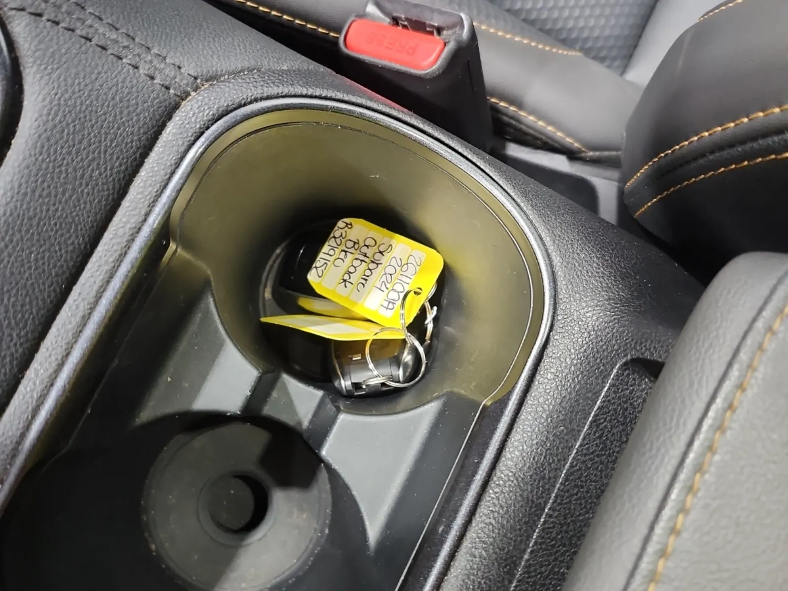 Keys/Fobs/Manual Photo