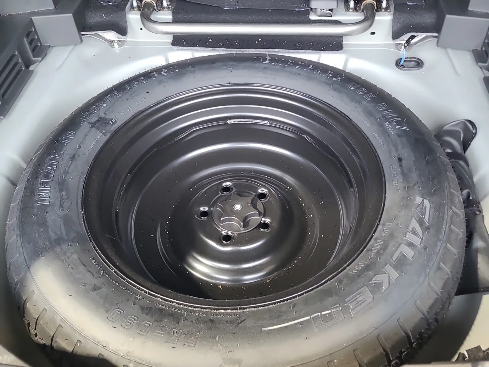 Spare Tire & Wheel Photo