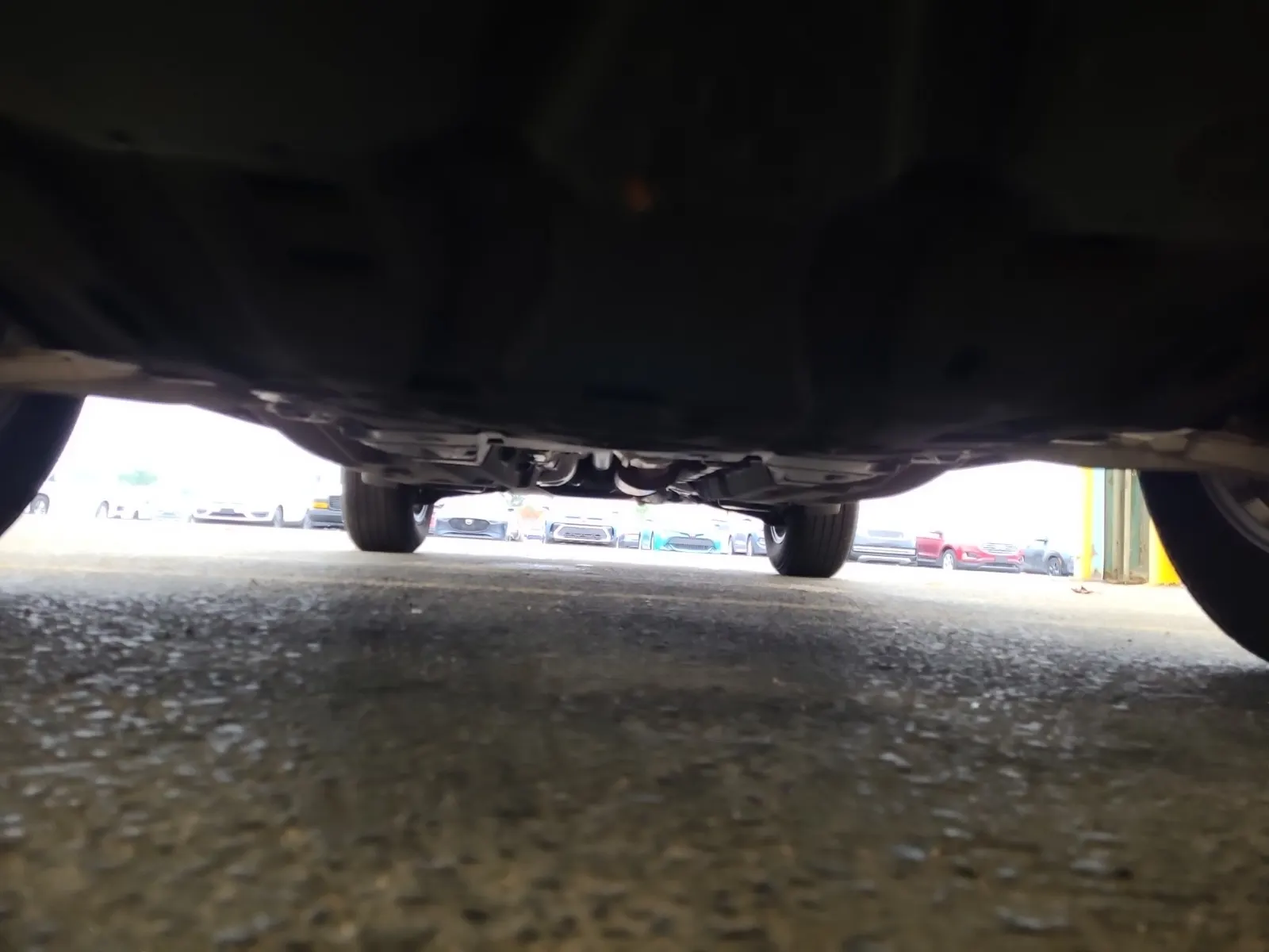 Undercarriage - Front Photo