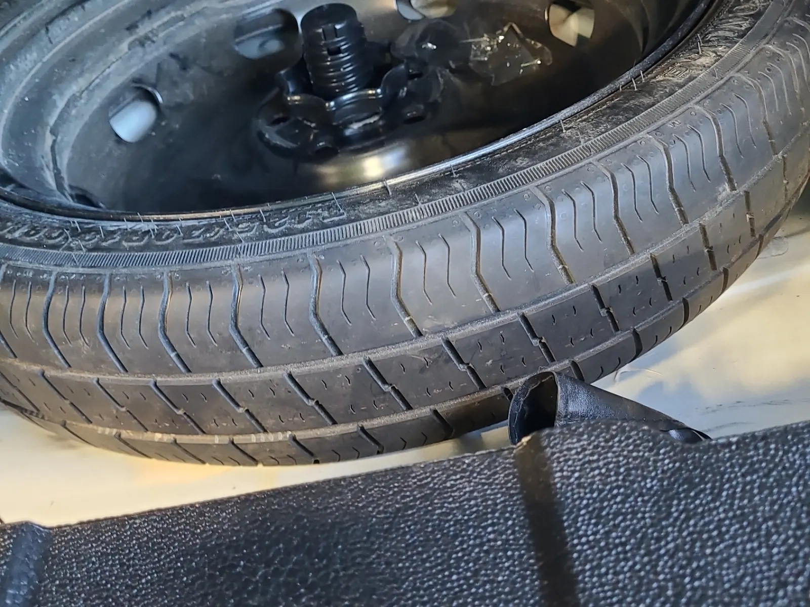 Spare Tire & Wheel Photo