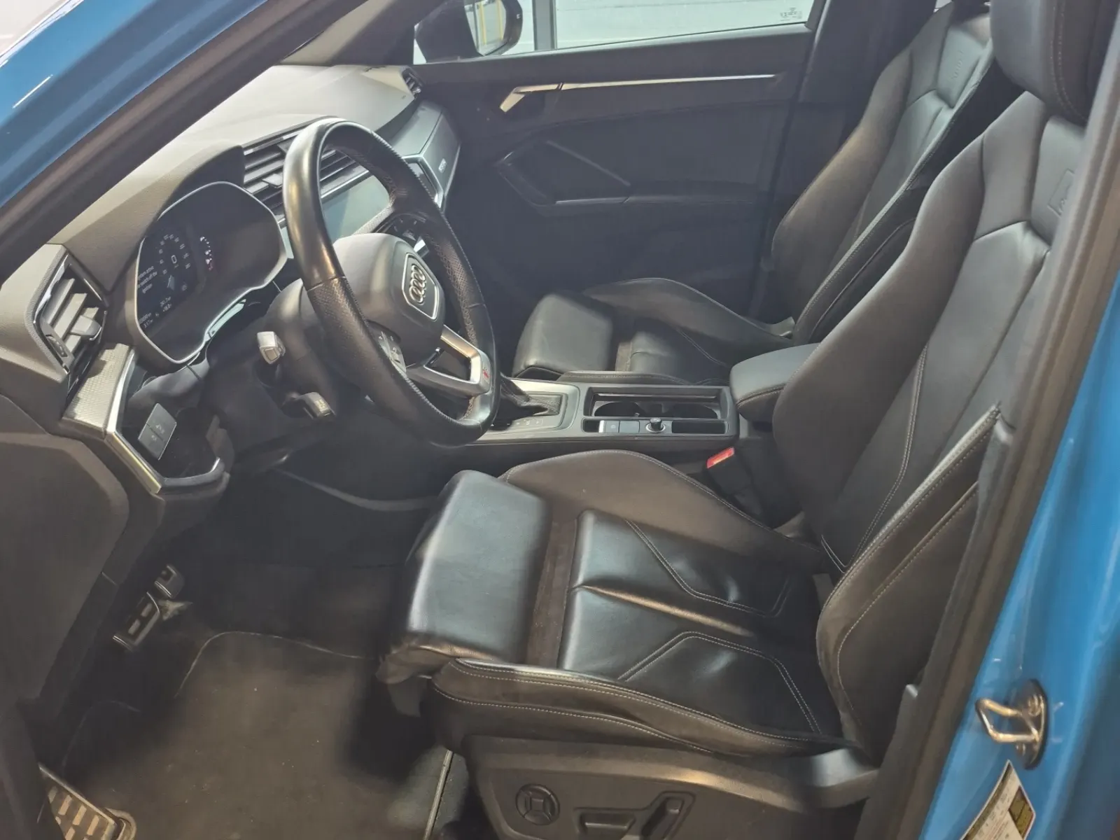 Front Interior Photo