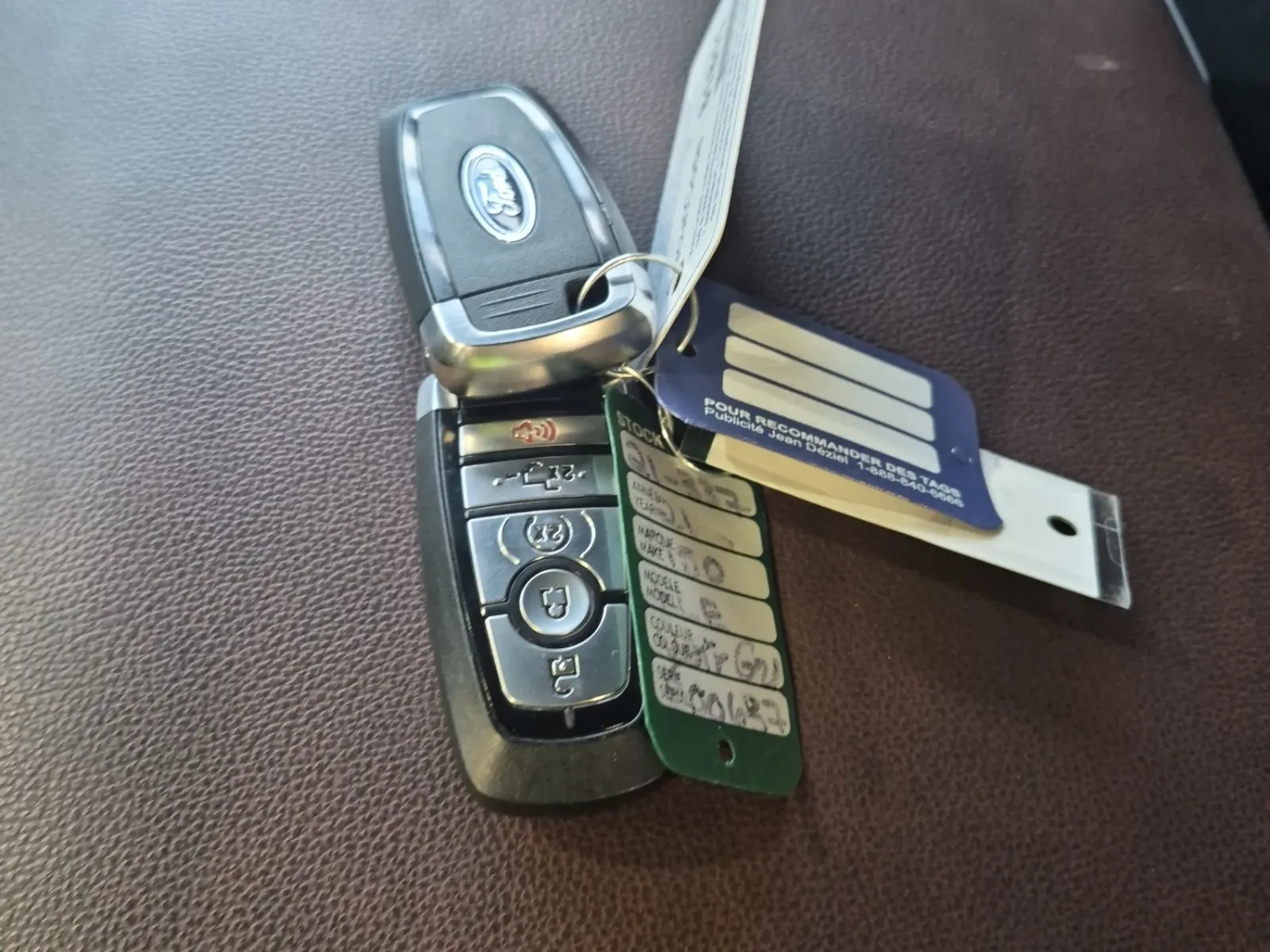 Keys/Fobs/Manual Photo