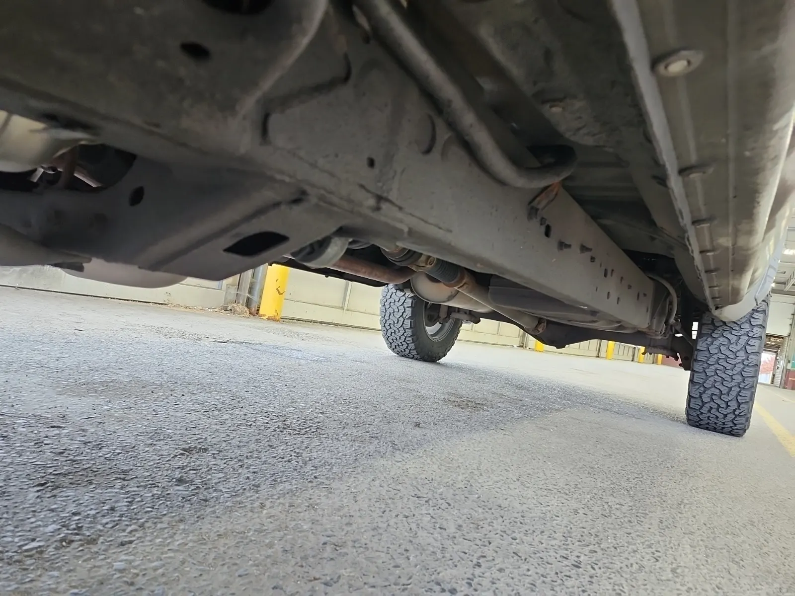 Undercarriage - Driver Photo