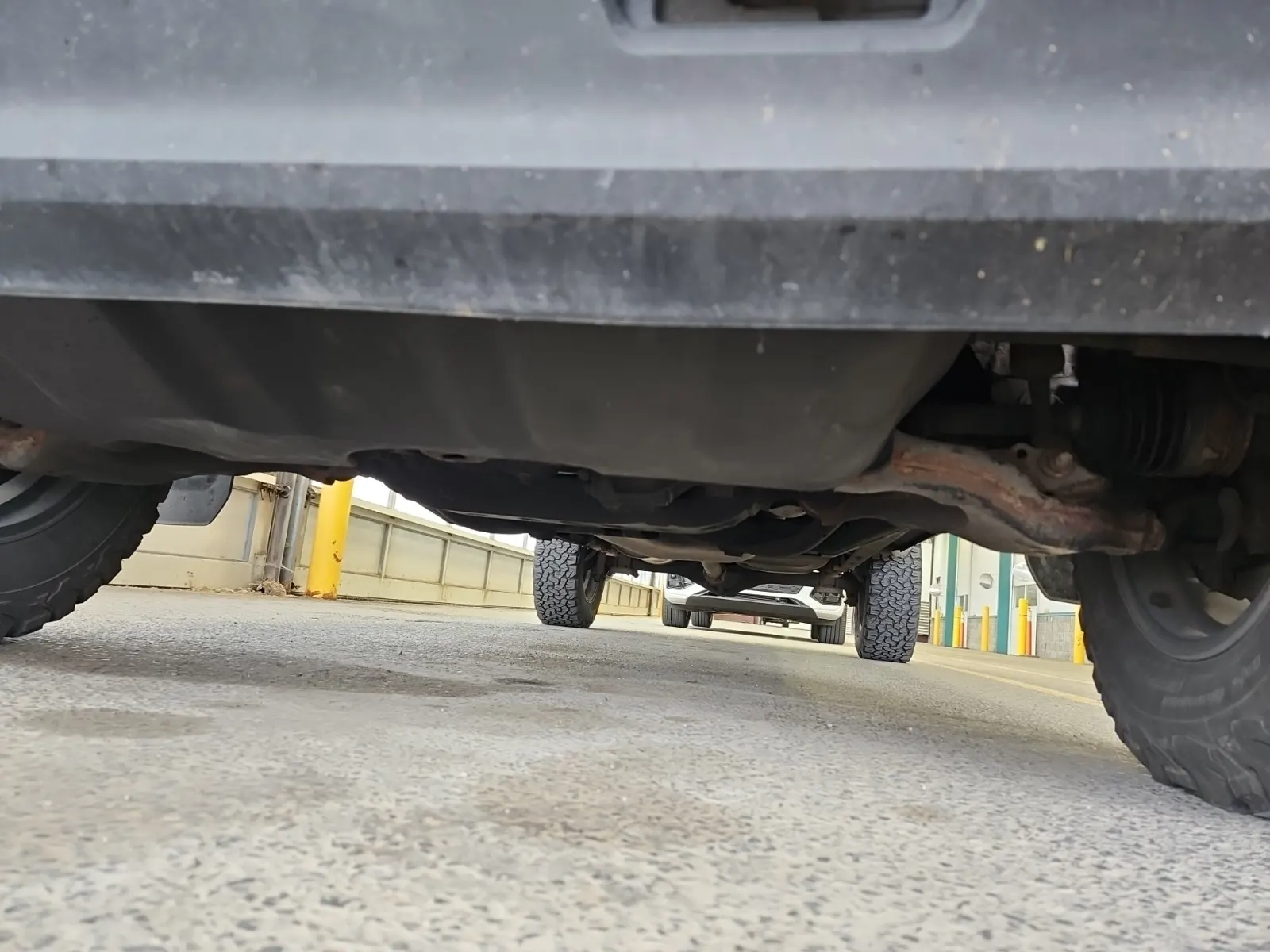 Undercarriage - Front Photo