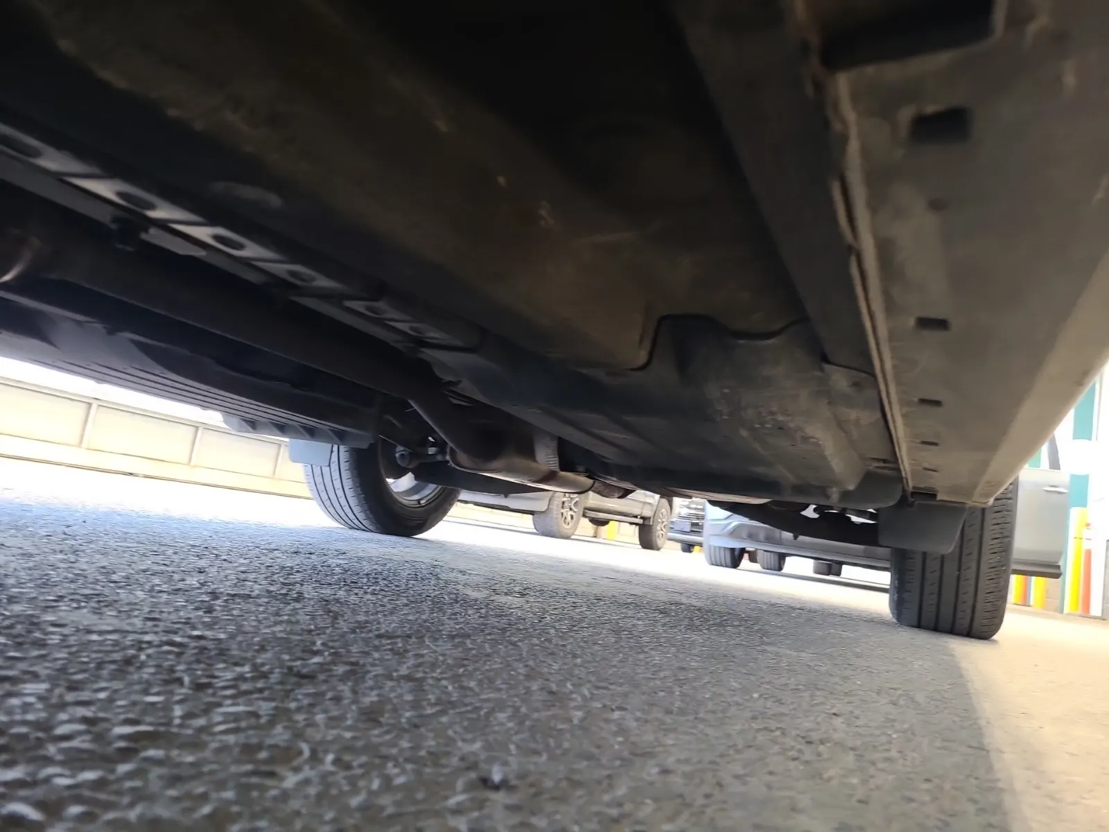 Undercarriage - Driver Photo