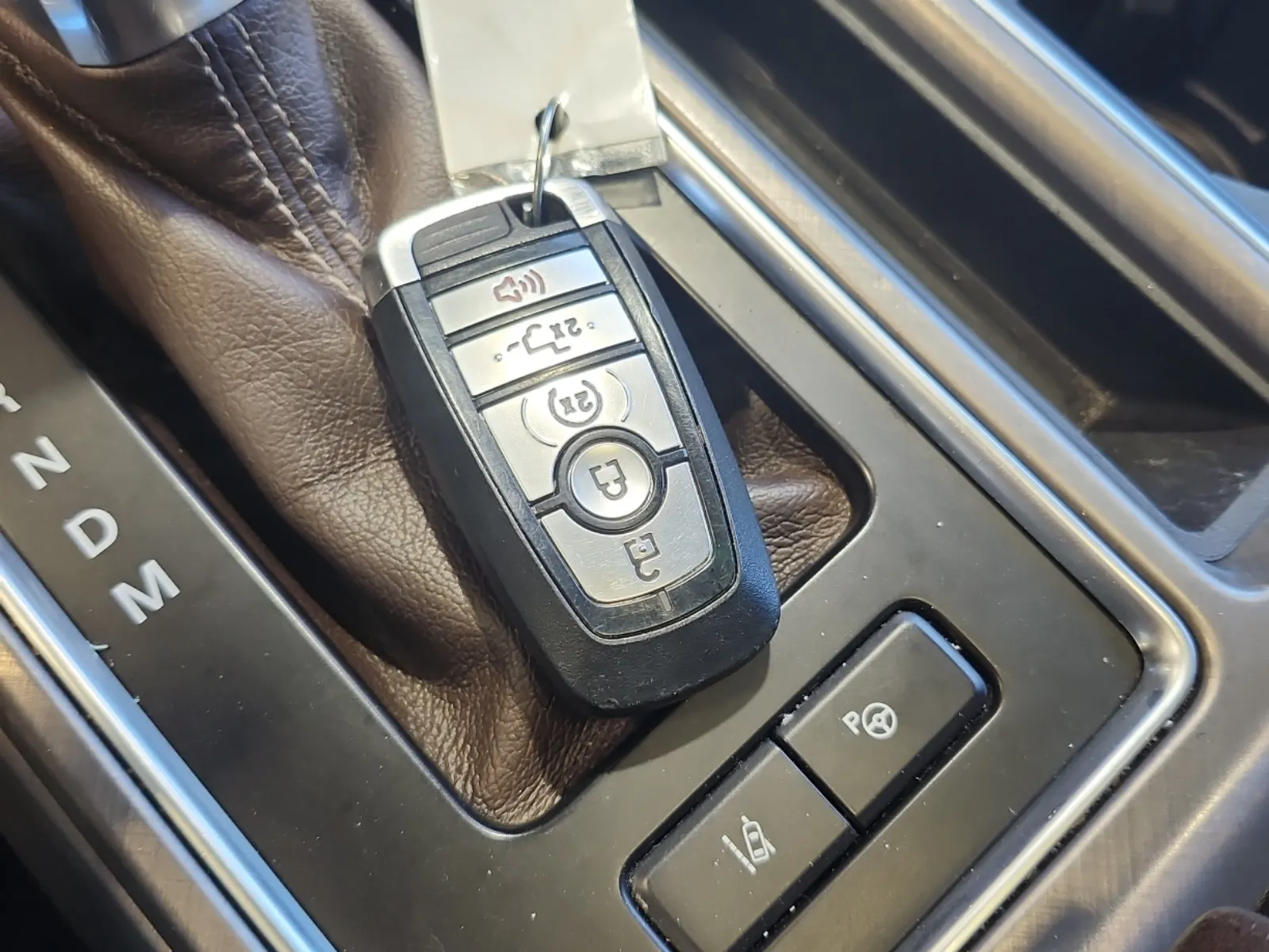 Keys/Fobs/Manual Photo