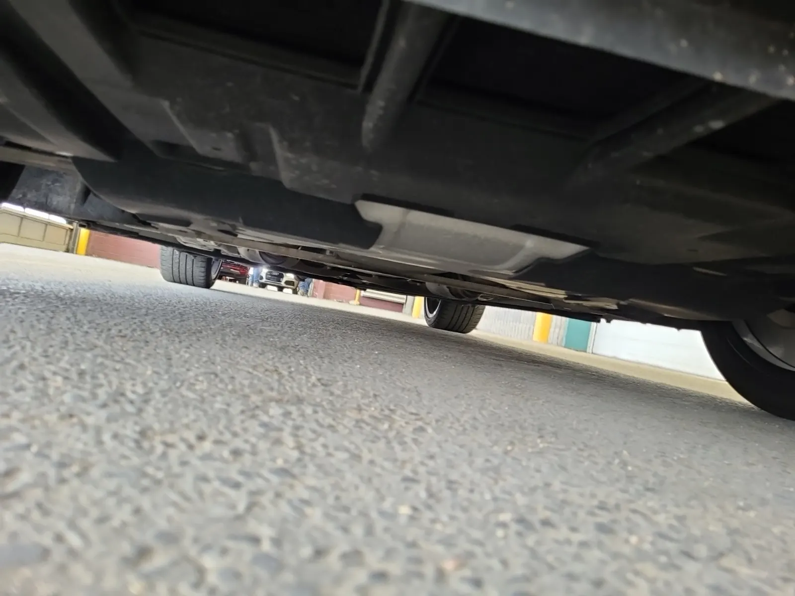 Undercarriage - Front Photo