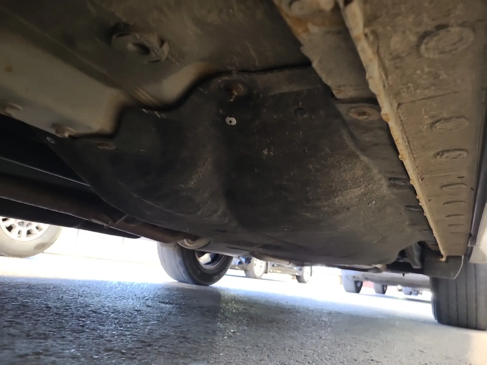 Undercarriage - Driver Photo
