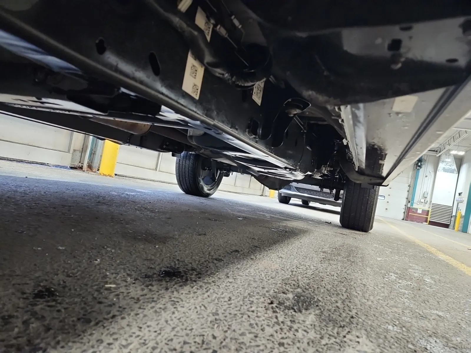 Undercarriage - Driver Photo