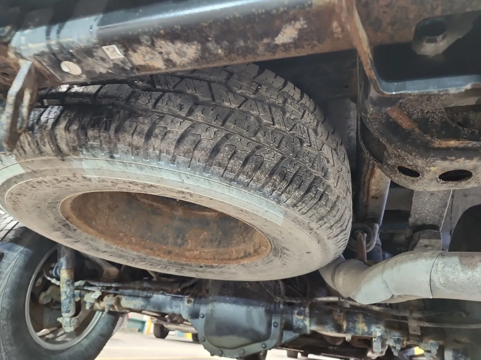 Spare Tire & Wheel Photo