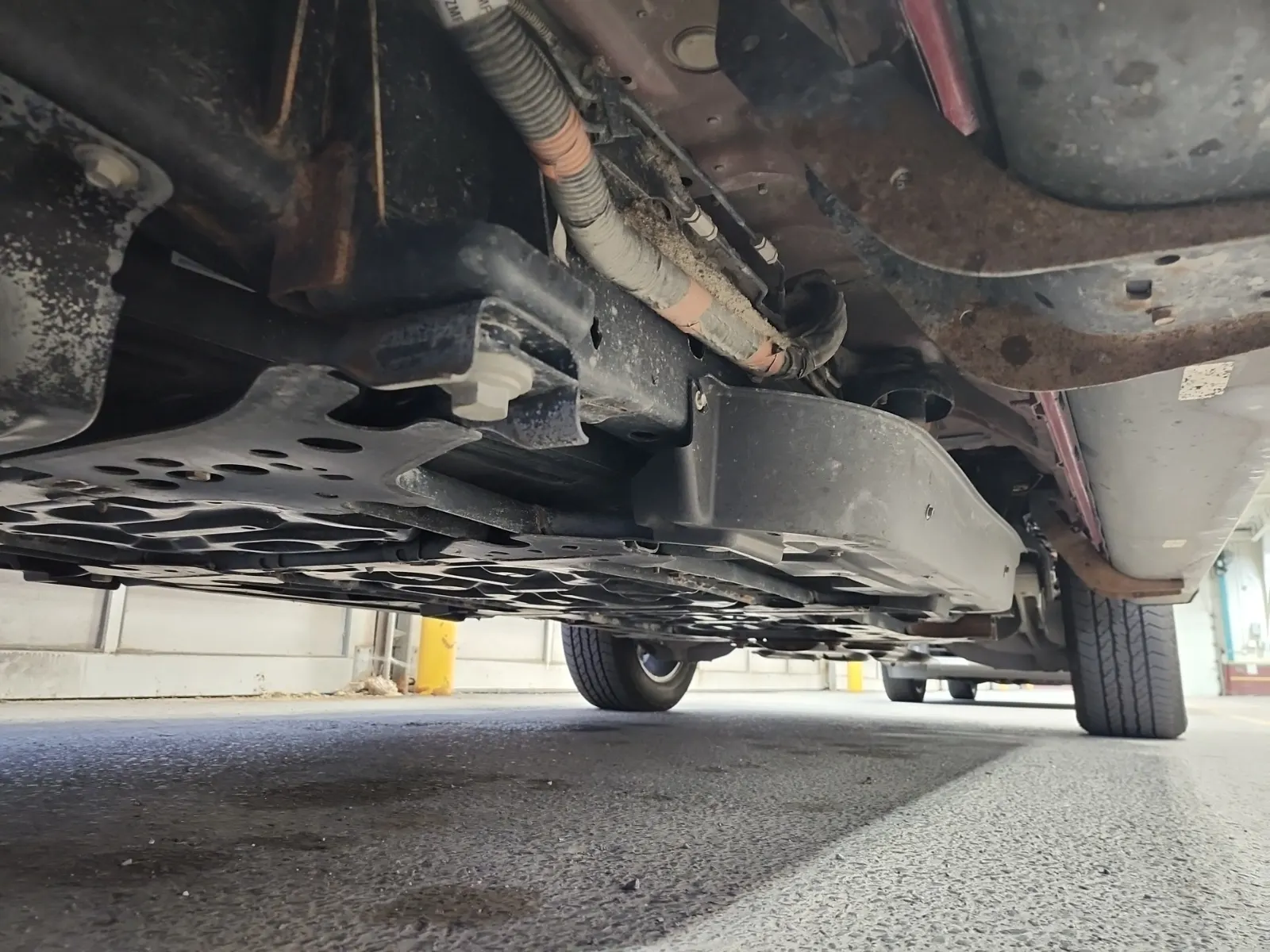 Undercarriage - Driver Photo