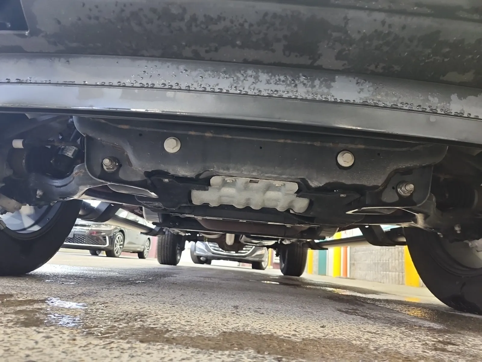 Undercarriage - Front Photo