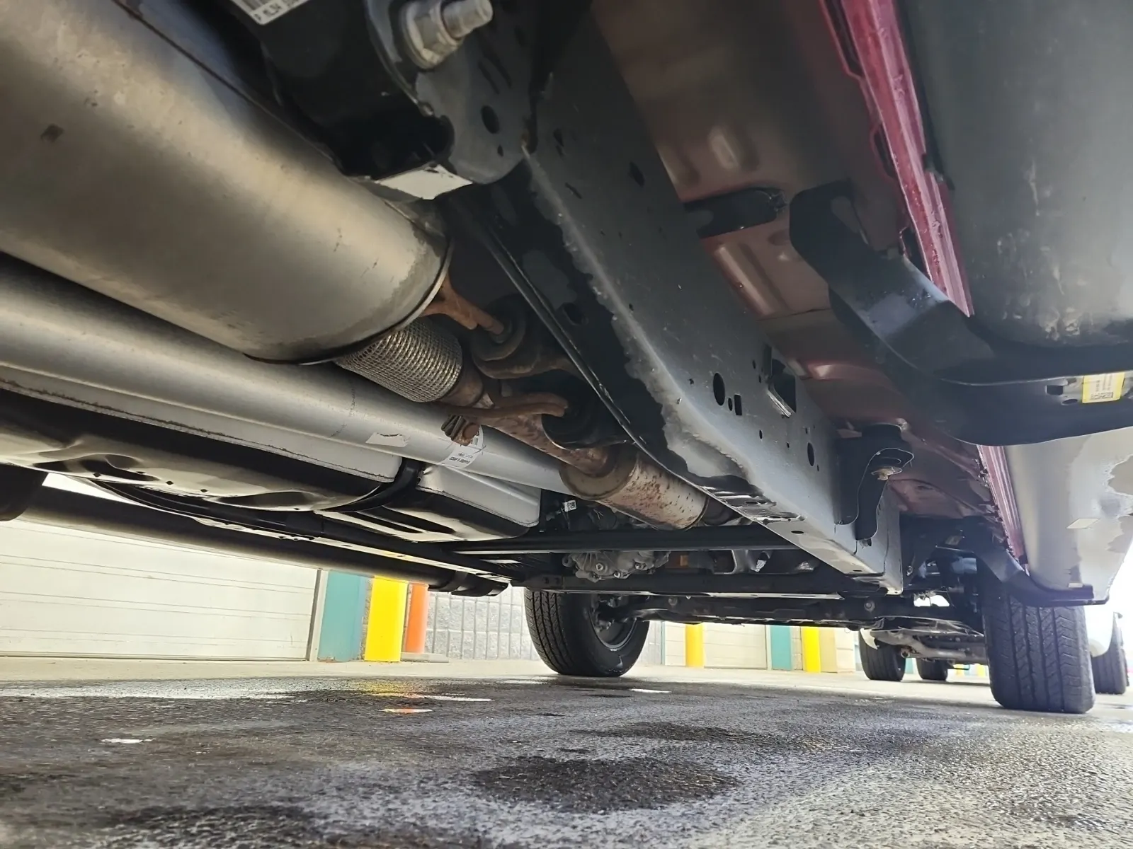Undercarriage - Passenger Photo