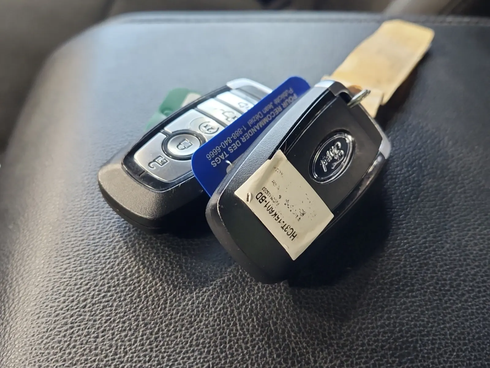 Keys/Fobs/Manual Photo