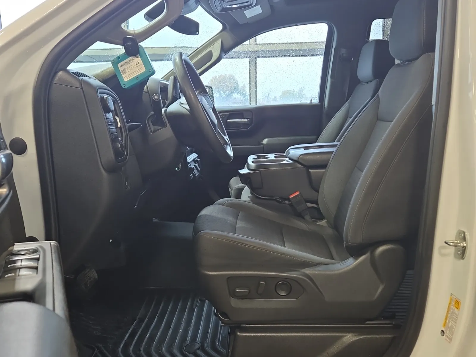 Front Interior Photo