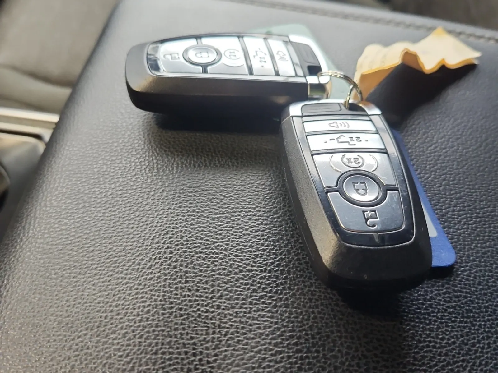 Keys/Fobs/Manual Photo