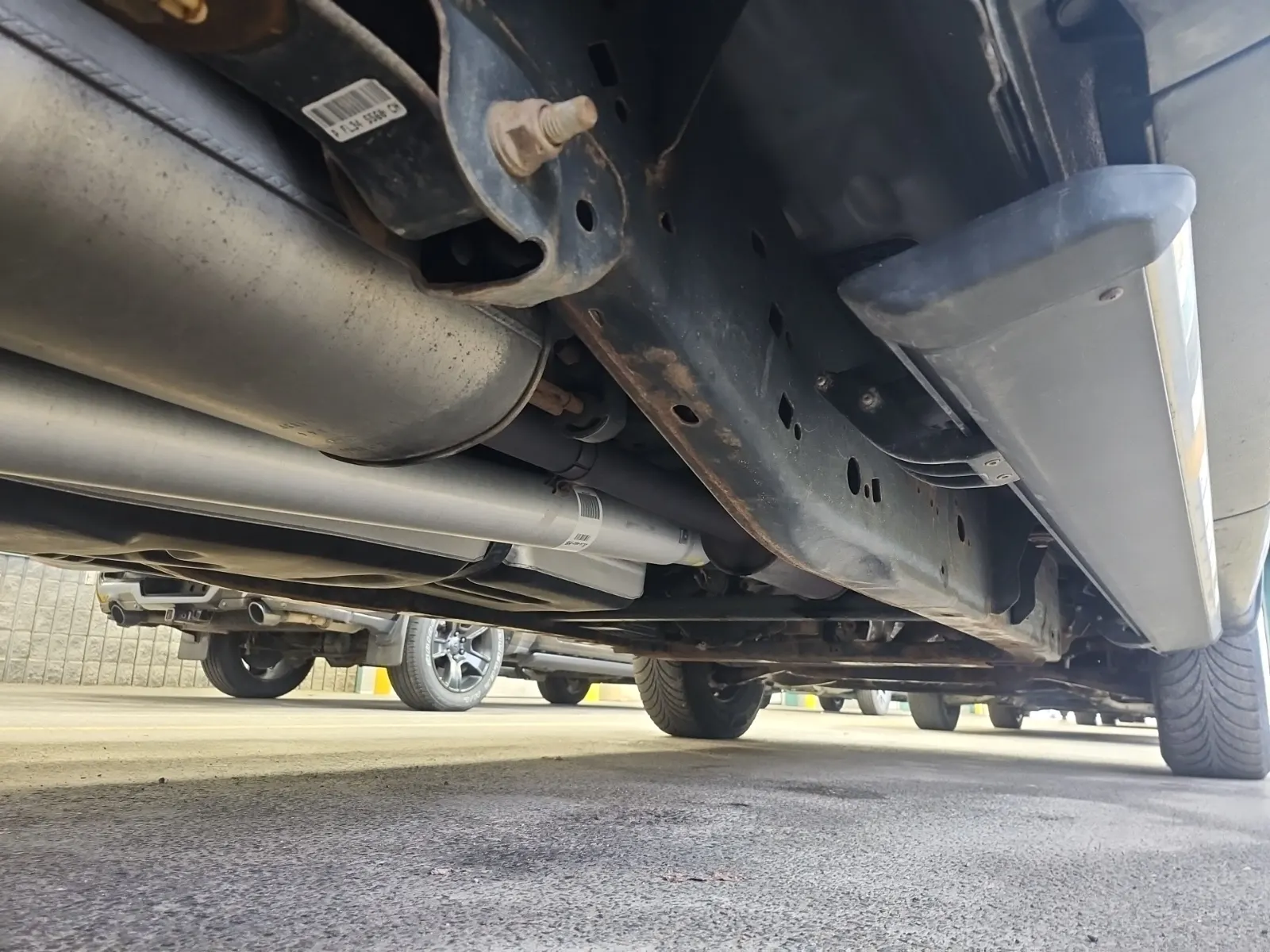 Undercarriage - Passenger Photo