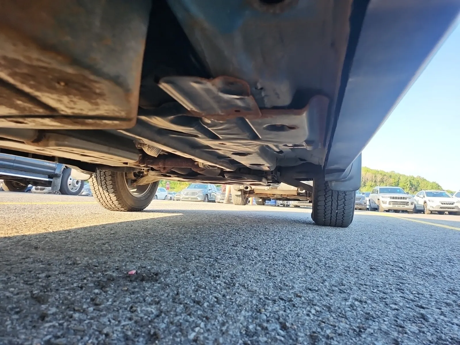 Undercarriage - Passenger Photo