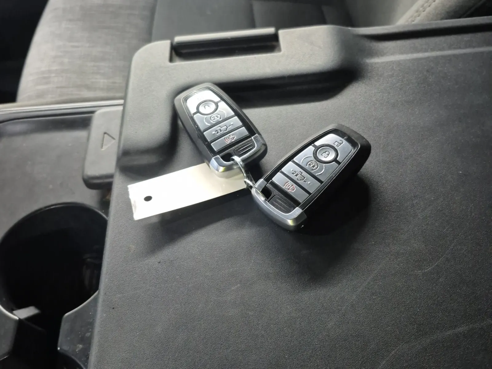 Keys/Fobs/Manual Photo