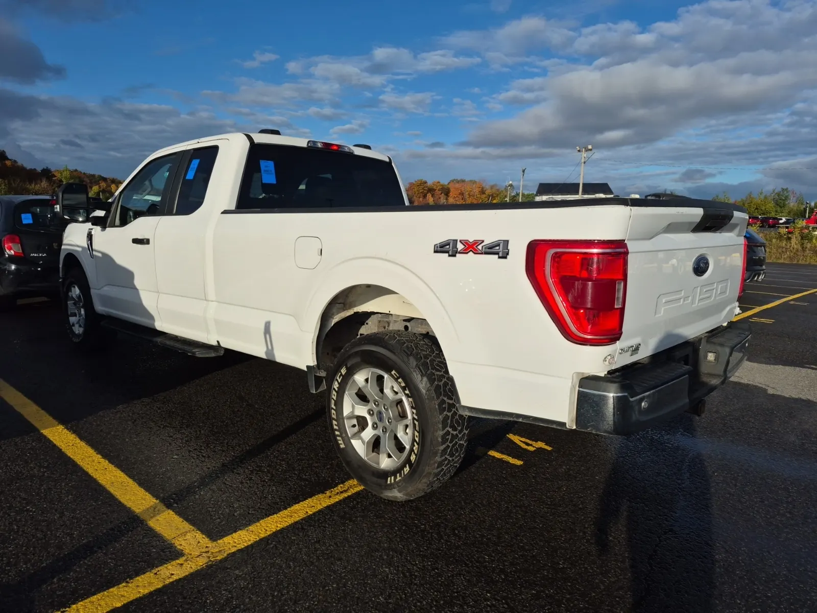 Driver Rear 3/4 Photo