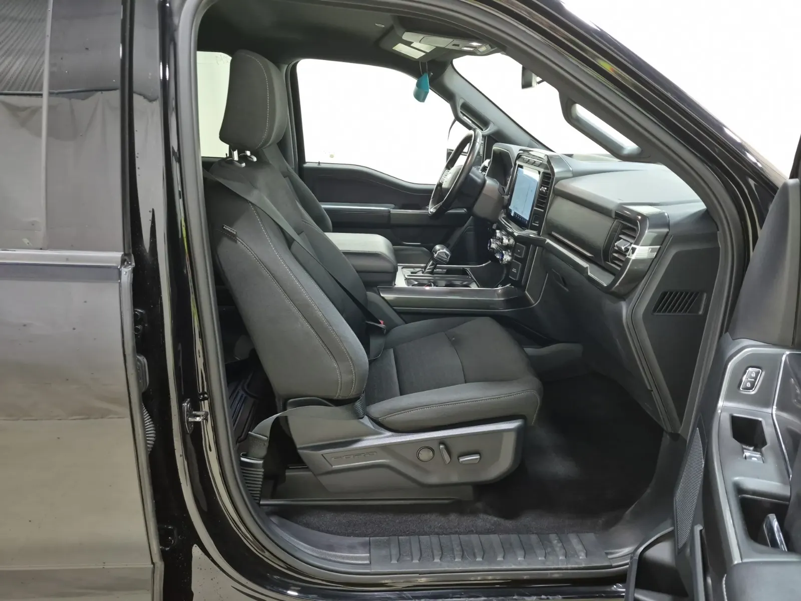Right Side Interior Photo