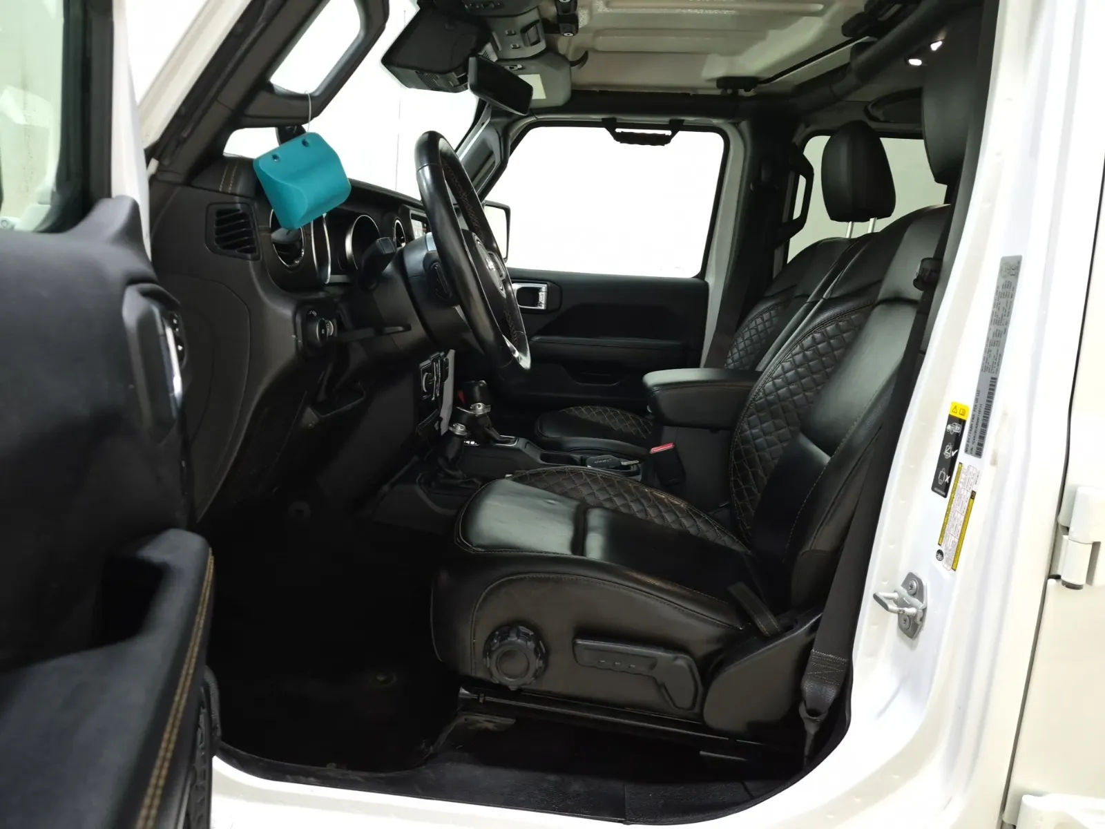 Front Interior Photo