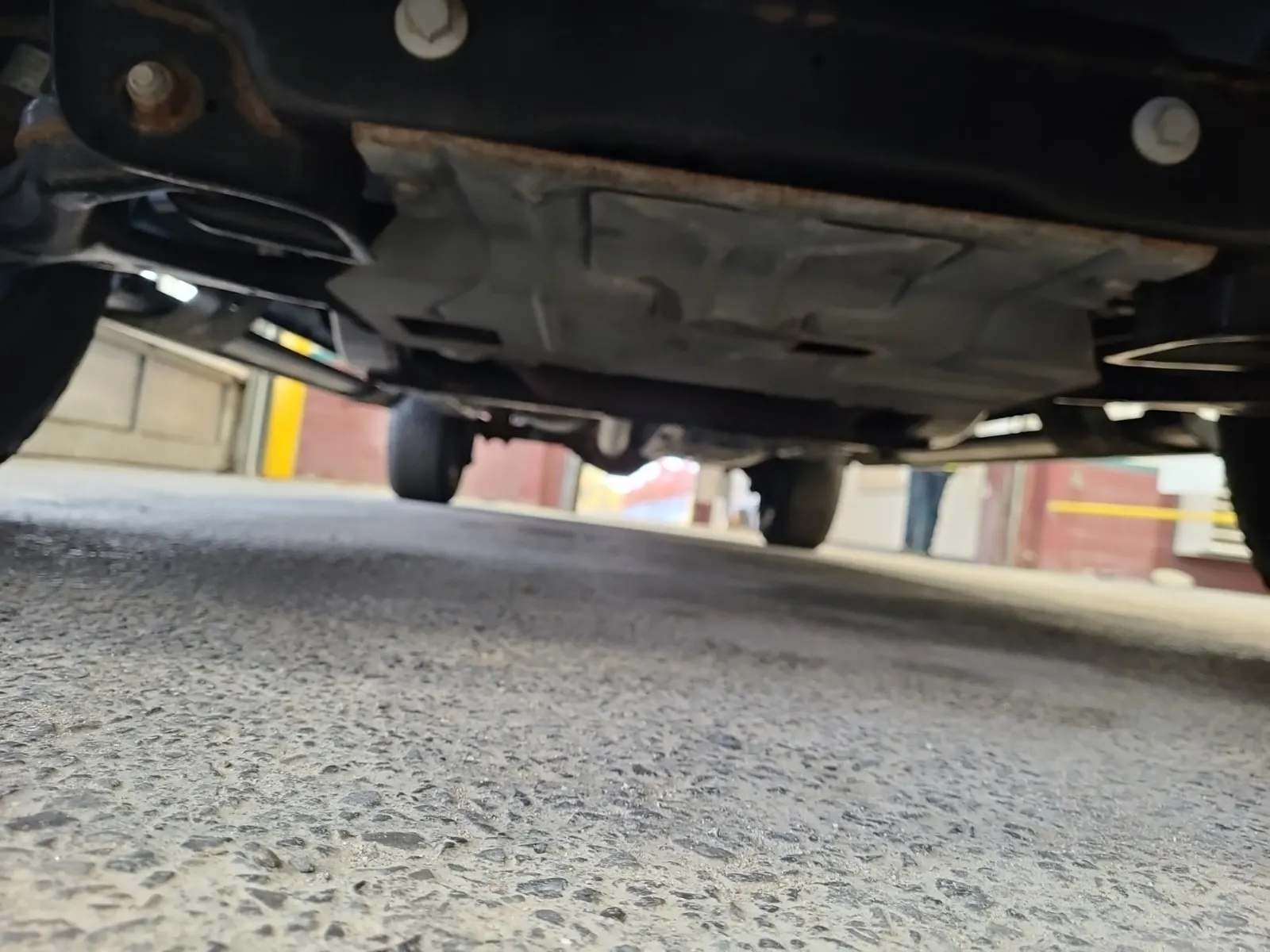 Undercarriage - Front Photo