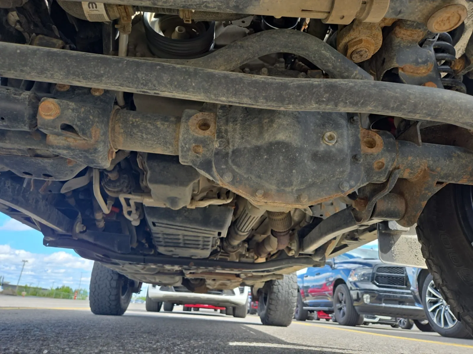 Undercarriage - Front Photo