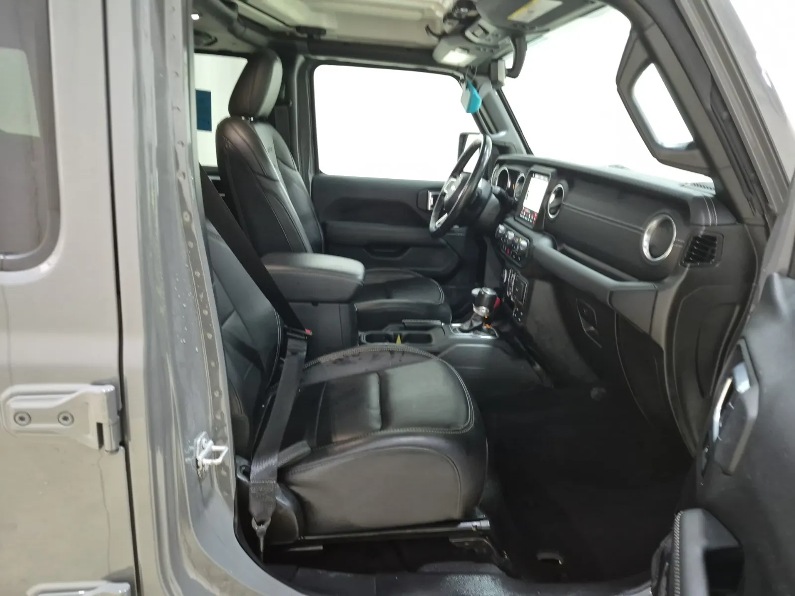 Right Side Interior Photo