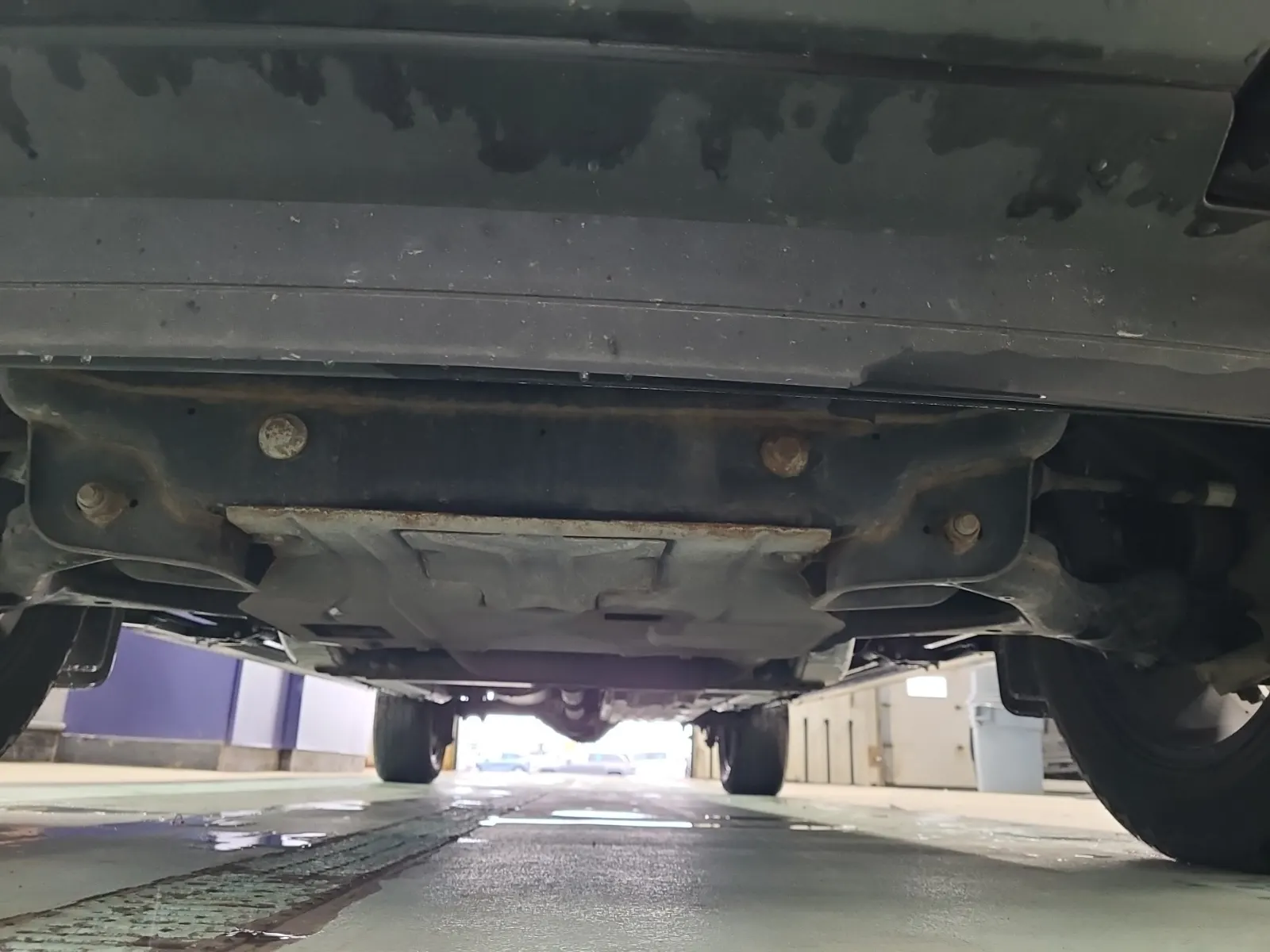 Undercarriage - Front Photo