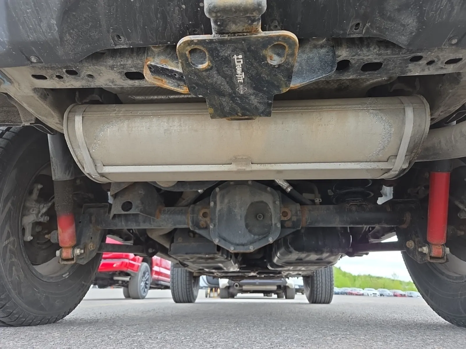 Undercarriage - Rear Photo