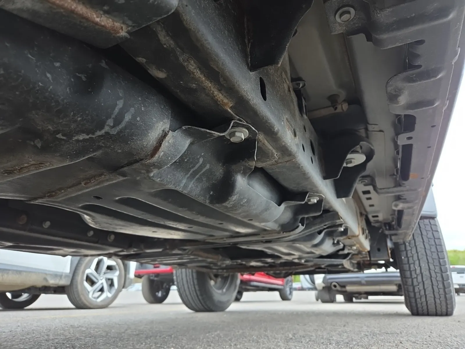 Undercarriage - Passenger Photo
