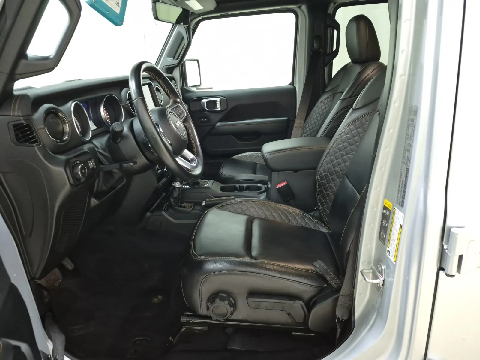 Front Interior Photo