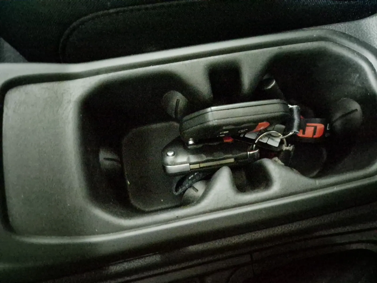 Keys/Fobs/Manual Photo