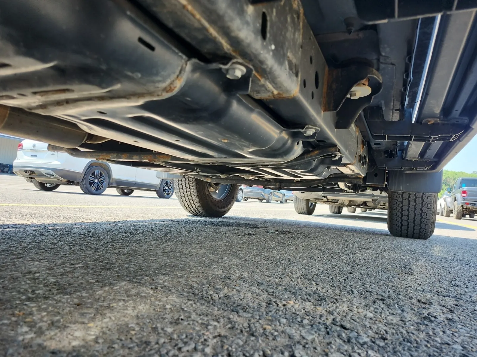 Undercarriage - Passenger Photo